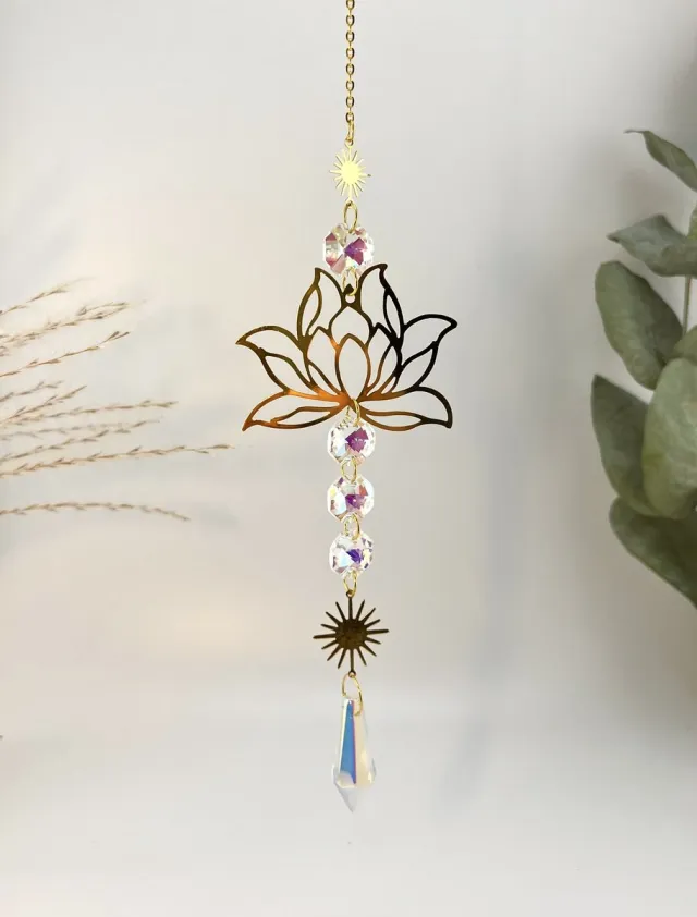 Cosy Casa Crystal Suncatcher - Kristal Zonvanger - Goud - Cadeau verpakking - Raam Decoratie - Kristallen - Zonnevanger - Edelsteen - Amethist - Machisch - Gemstone - Heavenly