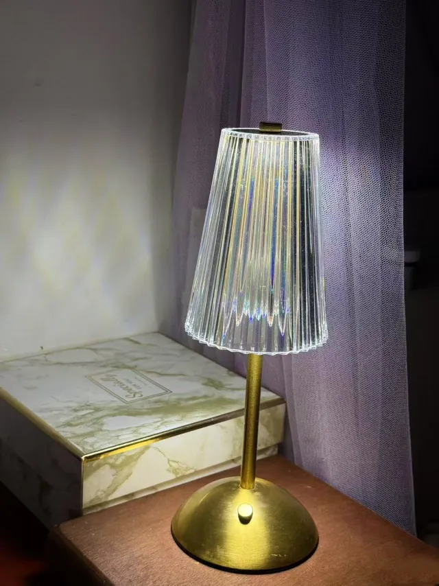 YAGXIG Draadloze Bureaulamp/Nachtlamp - LED Touch - Dimbaar - Kristallen Lamp - met USB - 3 Kleuren - 1200mAh - Geschikt voor Woonkamer en Slaapkamer goudkleurig