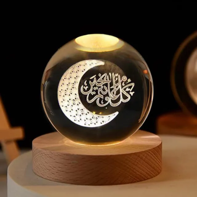 Mazaico 3D Kristallen Bal Nachtlampje - Islamitisch ontwerp - Arabische gravure - Maan en gebed - Ramadanlamp - Islamitische decoratie - LED Glas Licht Hologram Lamp met Massief Houten Basis - Nachtlamp - Cadeau idee - Verlichting - USB aansluiting Transparant-Islamitish