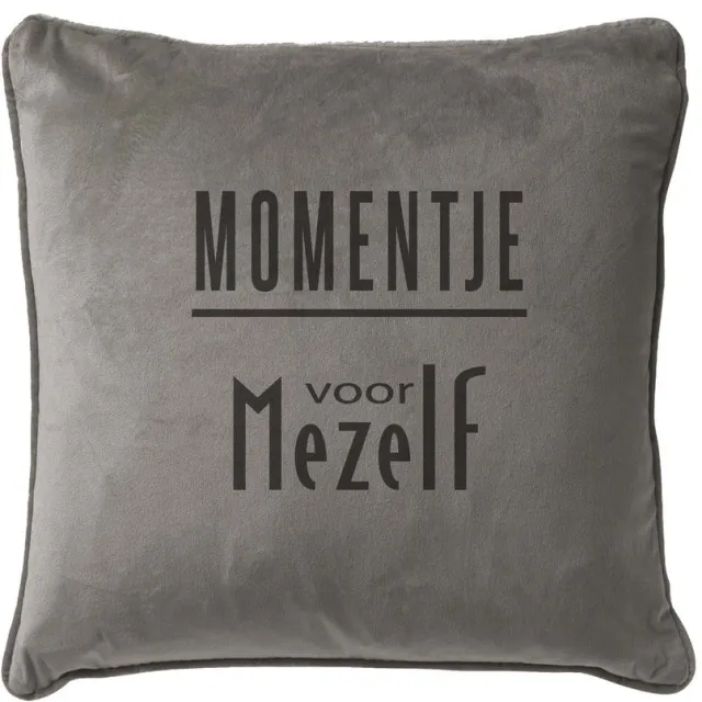 SandD-art Grijs sierkussen Velours - 45x45cm - Met Tekst: Momentje Voor Mezelf. Cadeau-verjaardag-bedankje.