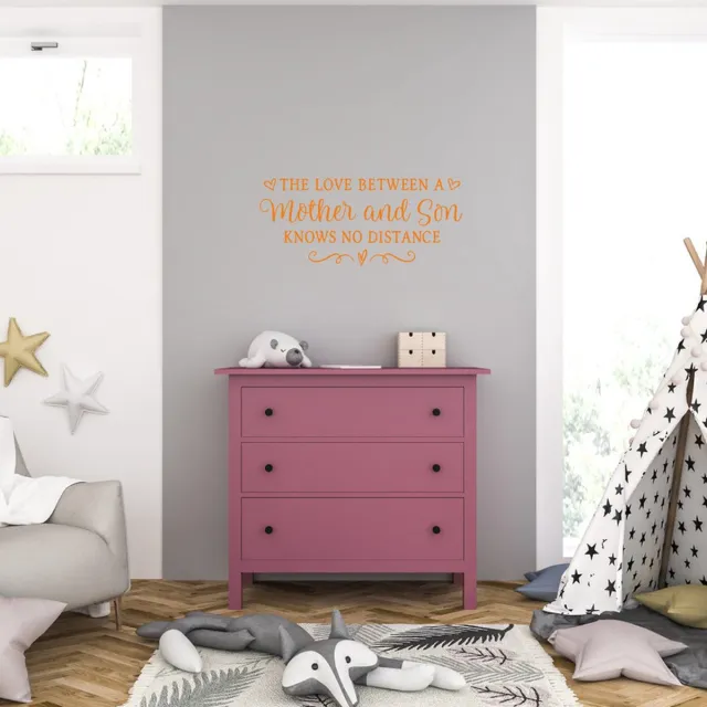 MC Living Muursticker - The Love Between A Mother And Son - 40,6 x 93,1 - Oranje