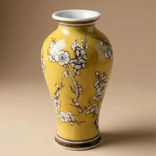 HD Collection Vaas Porselein Geel Ø9 ↑ 18 cm Yellow