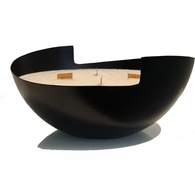 Umaii Leonie - kaars in bowl zwart, olijfstearine en houten wieken dia 25 cm x h 9/12 cm mat zwart