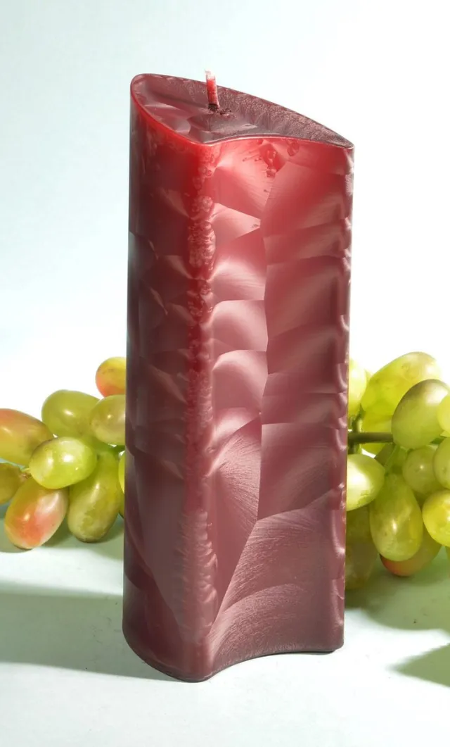 MilaNNE Angela kaars, POLYMICO BORDEAUX ROOD, hoogte: 18 cm