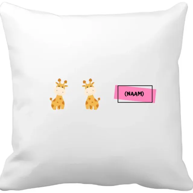 Akyol giraffen met eigen naam Kussen hoes - Giraffe - dieren liefhebbers - leuke cadeau voor iemand die van houdt van giraffen - verjaardagscadeau - kado - gift - 40 bij 40 cm Multicolor