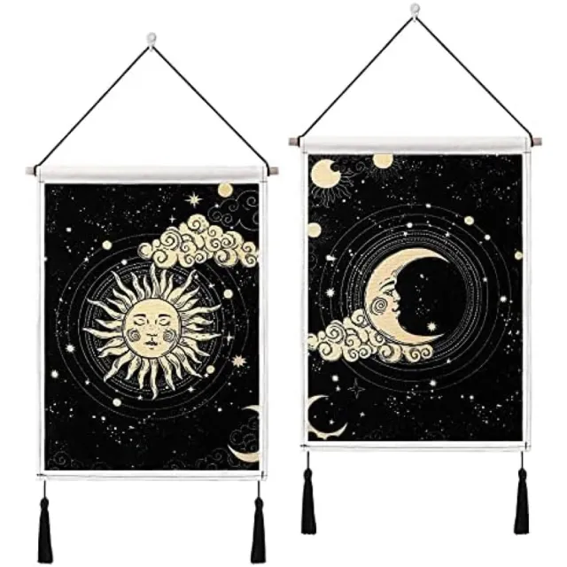 PromoHome Set van 2 Muurdecoraties Zon en Maan Wandtapijt met Kwastjes - Zwarte Tarot Banner Boheemse Sterren en Wolken Kunst voor Slaapkamer en Woonkamer