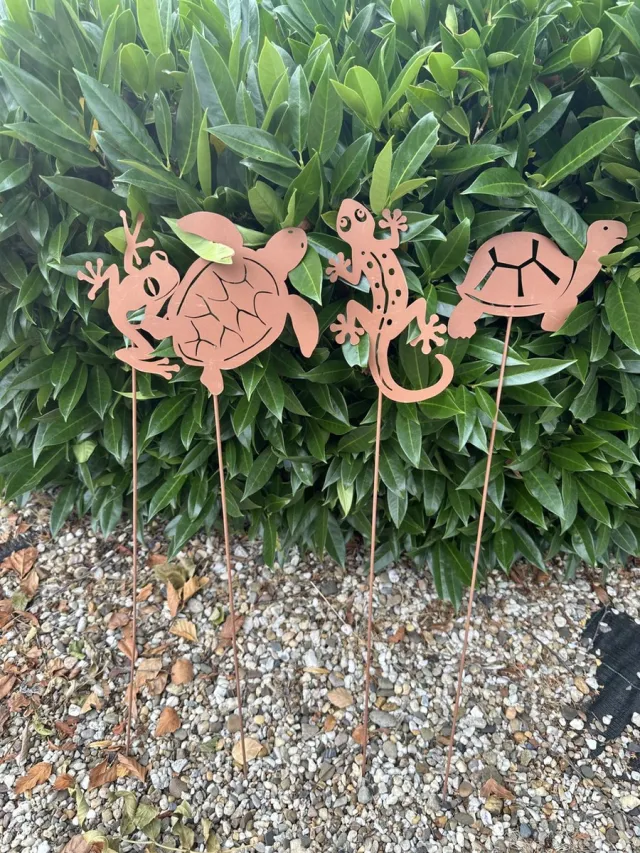 Impuls Metalen deco tuinstekers "reptielen" - Set van 4 stuks - roestkleurig - hoogte 60 x 17 x 15 cm - Tuinaccessoires - Tuindecoratie – Tuinstekers Roestkleurig - reptielen