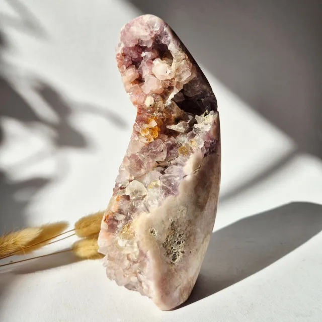 Moonlight Gemstones Roze Amethist Druzy Freeform 1100gram – AA+ Natuurlijke Pink Amethyst uit Brazilië Meerkleurig