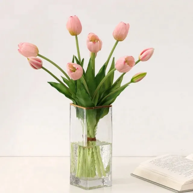 Real Touch Tulips - Ligth Pink - Real Touch Tulpen - Licht Roze - Tulpen - Kunstbloemen - Kunst Tulpen - Kunst Boeket - Tulp - 40 CM - Zijden Bloemen - Latex Bloem - Bruiloft - Voorjaar - Lente LT Pink