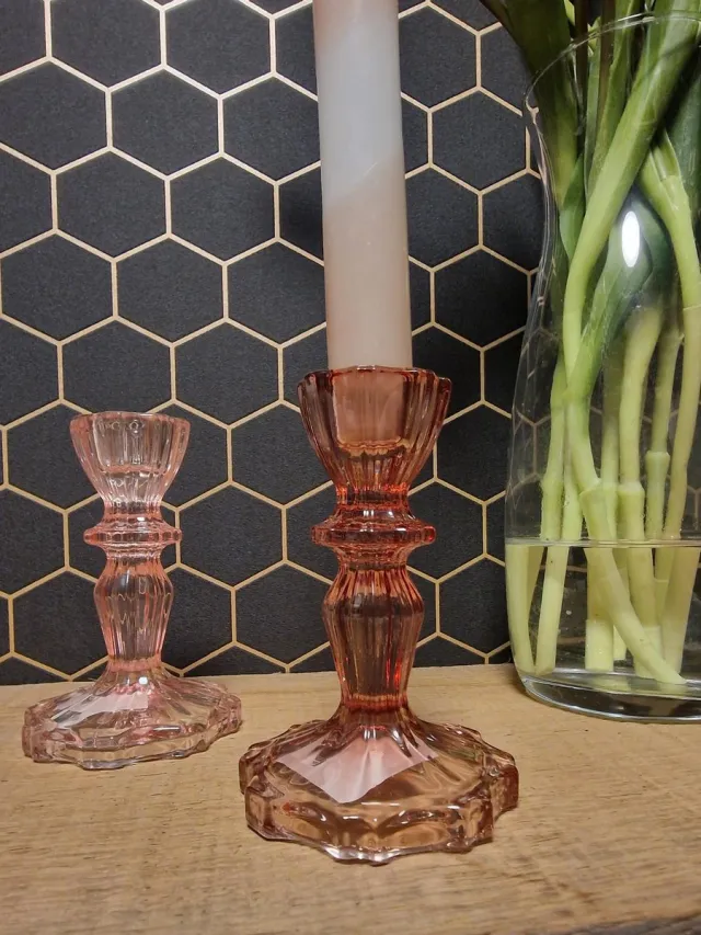 Wonders at Home Official Kandelaar Roze - Glas - Gekleurd - Glazen Kandelaar - Diner Kaarsen - Kaarshouder - Pink