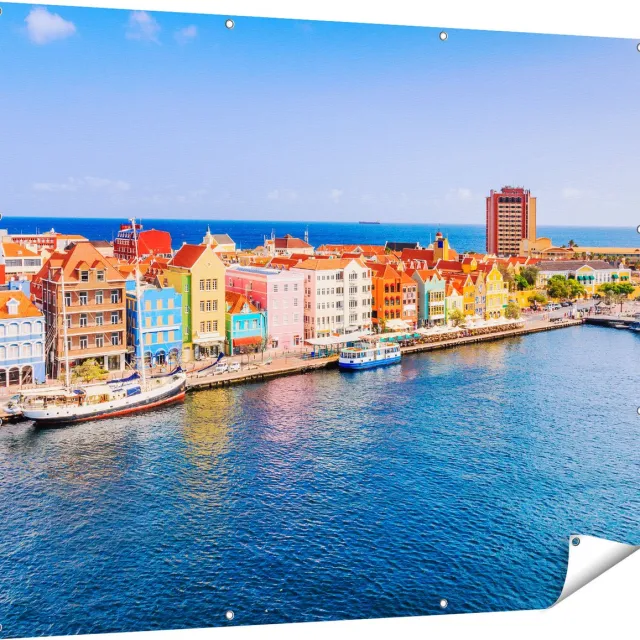 Gards Tuinposter Willemstad Centrum in Cura�ao - 150x120 cm - Tuindoek - Tuindecoratie - Wanddecoratie buiten - Tuinschilderij Multikleur