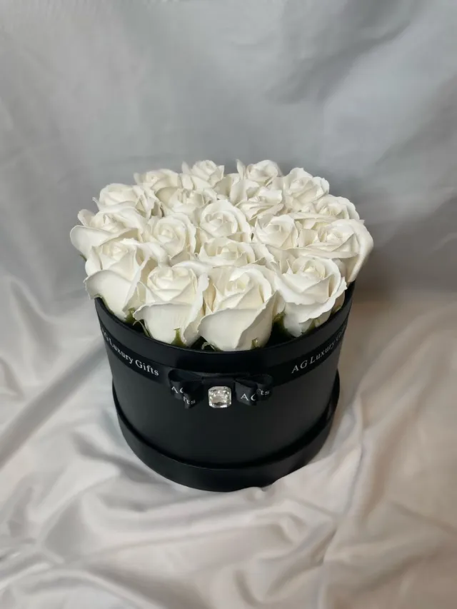 AG Luxurygift AG Luxurygifts flower box - rozen box - flower - bloemen - cadeau - Valentijnsdag - luxe - Moederdag - soap roses - gift - box Wit