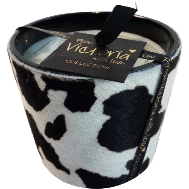 VICTORIA WITH LOVE Kaars - Geurkaars - Black & White Cow - Small - Glas - Indoor ZWART/WIT