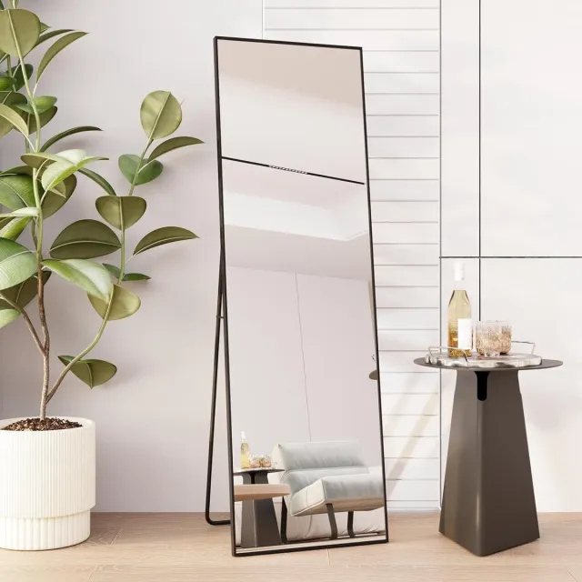 Ayangoods Staande Passpiegel - Full-body Spiegel voor Woonkamer en Kleedkamer - Verstelbaar Frame - Elegante Toevoeging aan Interieur - Duurzaam en Stijlvol Reflectieoppervlak - Optimaliseer je Dagelijkse Outfit Controle met deze Staande Passpiegel Wit