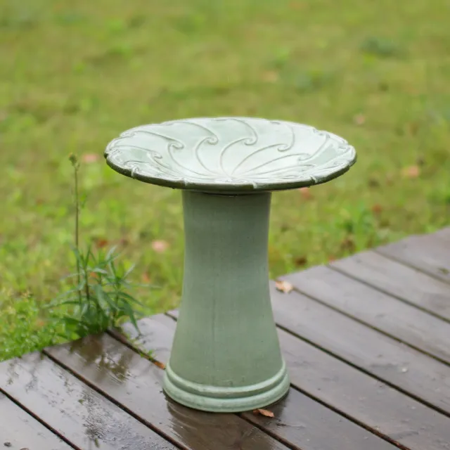 DESMIU Vogelbad – Handgemaakt – Ø 43 Cm Hoog 45 Cm – Keramiek – Lichtgroen – Weerbestendig En Vorstbestendig Voor Tuin Terras En Balkon Light Green