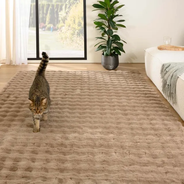 Tapeso Fluffy vloerkleed - Cloud beige 200x290