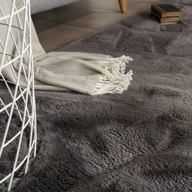 flycarpets Hoogpolig Rabbit Plus Vloerkleed - Effen Uni - Antraciet