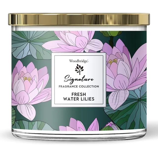 Woodbridge Luxe Geurkaars Met 3 lonten FRESH WATERLILIES - sinaasAppel roos lelie sandelhout groen/lila/goud