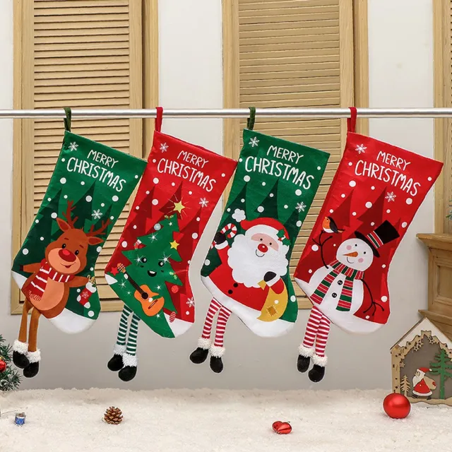 Flintry Set van 4 kerstkousen, 45 cm grote gepersonaliseerde kerstkousen met hert en kerstman, gemaakt van niet-geweven materiaal, geschikt om boven de open haard te hangen, voor de feestdagen en kerstdecoratie. 4 stuks
