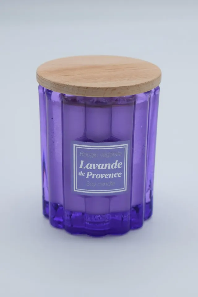 Esprit Provence Plantaardige geurkaars lavendel 190 gram Esprit Provence - kaars met retro design Paars