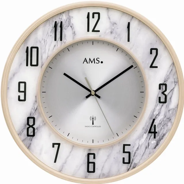 AMS F5588 - Wandklok - Analoog - Radiogestuurde tijdsaanduiding - Rond - Aluminium - Kunststof Marmerlook - Mineraal Glas - Cijfers - Beige/Crème - Wit Marmerlook - Zwart
