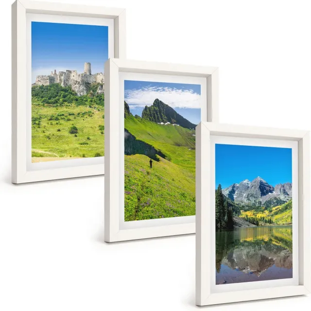 TULUP 3-Delige Schilderij Set - Groene heuvels met een kasteel en berglandschappen - 20x30 - Muurdecoratie - Schilderijen Set - Woonkamer - Wanddecoratie Witte lijst