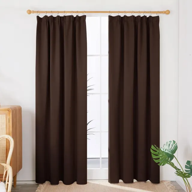 Deconovo Verduisterende Gordijnen Plooiband, Kant en Klaar, Ondoorzichtige Thermogordijn voor Slaapkamer, 140x175 cm (B x H), Chocolade, set van 2