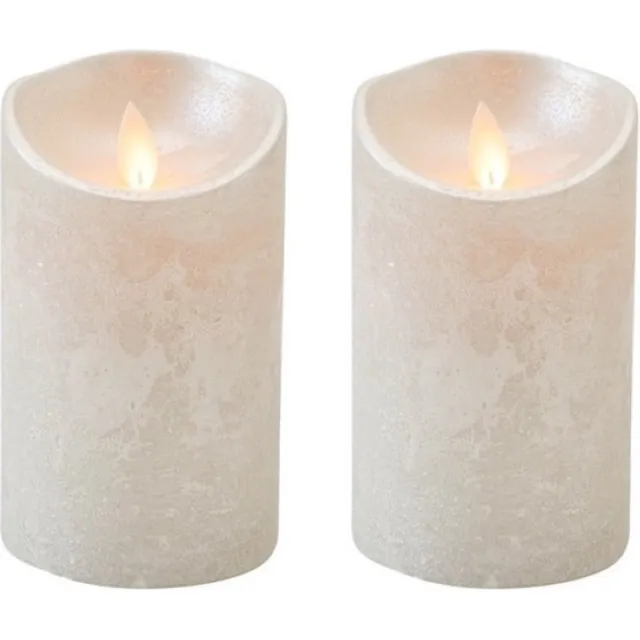 Anna's Collection 2x Zilveren LED kaarsen / stompkaarsen 12,5 cm - Luxe kaarsen op batterijen met bewegende vlam