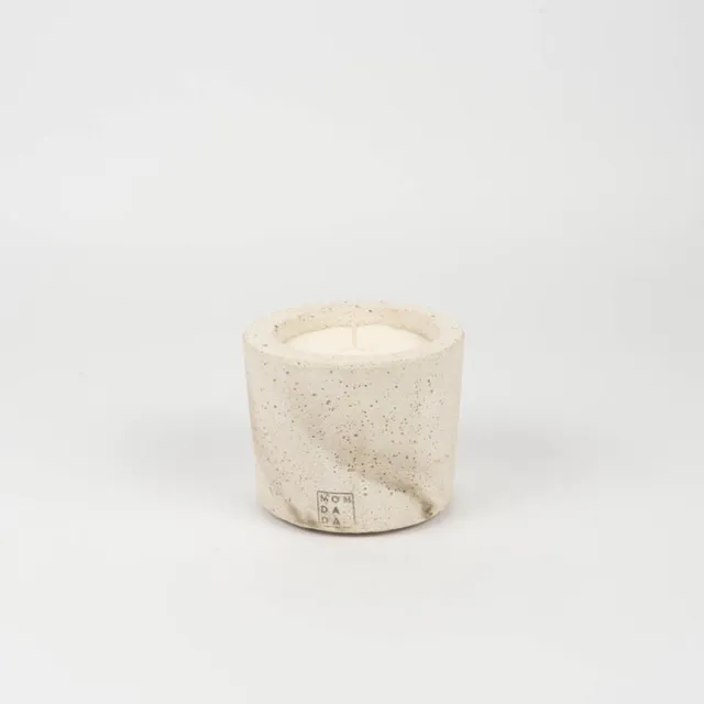 Mon Dada Urban indoor geurkaars XS ecru - Down To Earth beige