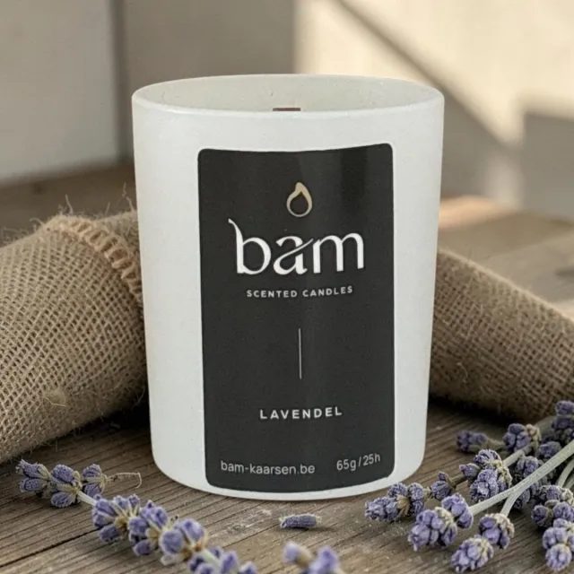 Bam LAVENDEL geurkaars met houten wiek in een wit potje - 25 branduren (65g) - cadeautip - geschenk - vegan