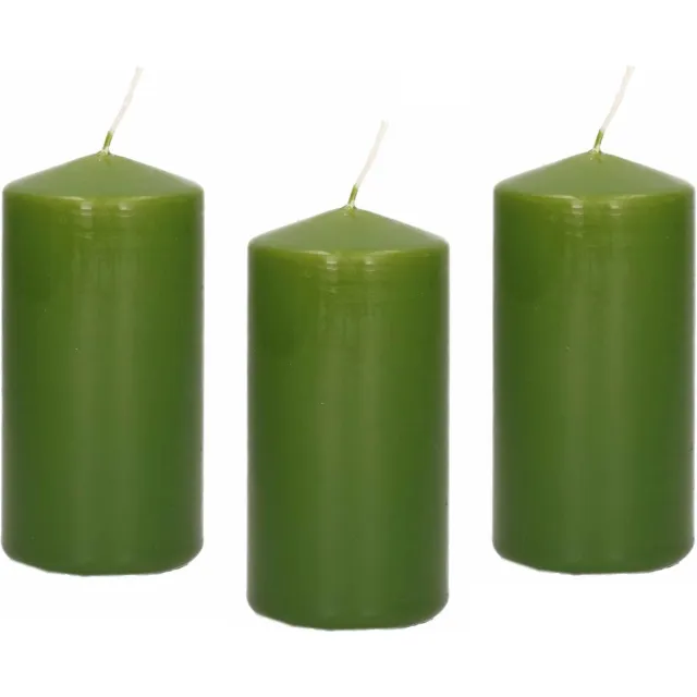 Trend Candles Cilinderkaars/stompkaars - 12x - olijfgroen - 5 x 10 cm - 23 branduren - met brandvertragende folie