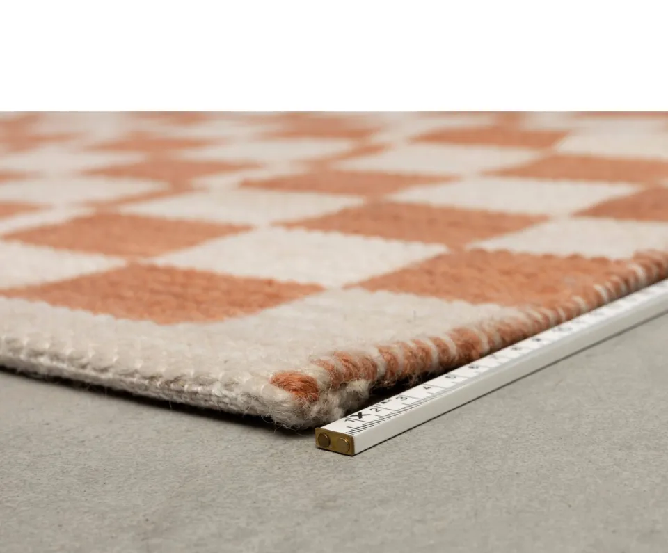 Zuiver Checker vloerkleed terra beige, foto 6