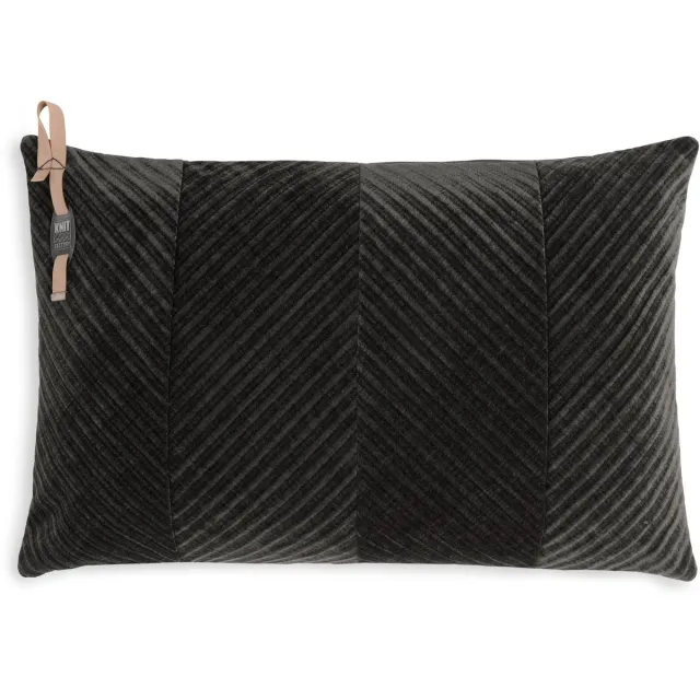 Knit Factory Beau Sierkussen - Rechthoekig kussen - Kussen woonkamer - Bank kussen - Decoratie kussen - Donkerbruin - 60x40 cm - Kussenhoes inclusief kussenvulling