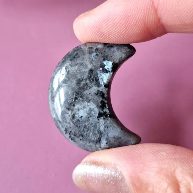 Moonlight Gemstones Edelsteen Maan 3cm Larvikiet – Handsteen worrystone zorgensteen Palmsteen spiritueel cadeau