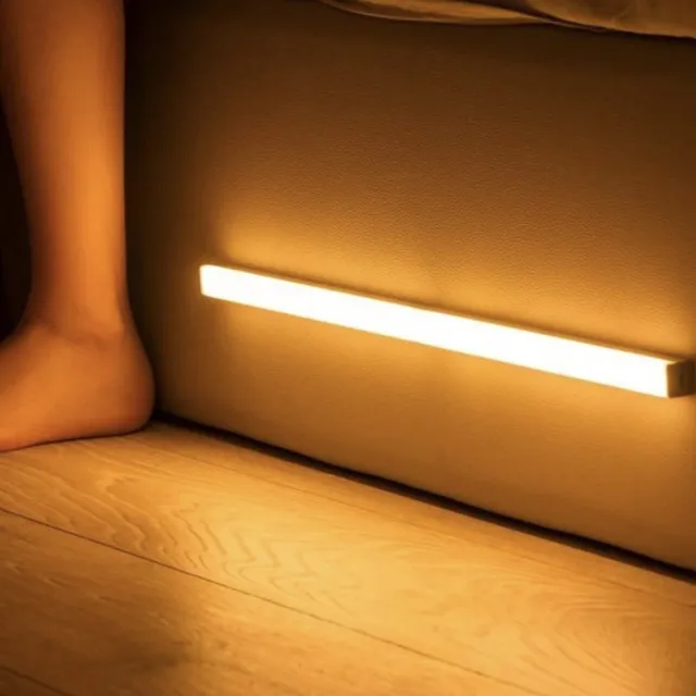 Heuts Goods Nachtlampje met bewegingssensor - Wandlamp - Wandlamp Binnen - USB Oplaadbaar - Magnetische Montage - LED Licht - Inclusief Oplaadkabel - Warm Wit Licht - 30CM