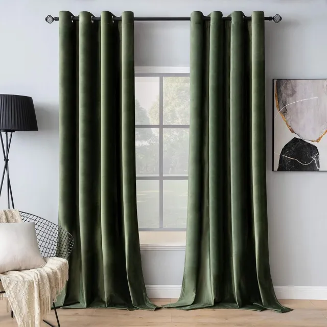 Famanu Verduisteringsgordijnen - fluweel - ondoorzichtig - met ringen - thermogordijn - ringgordijn - voor slaapkamer en woonkamer - 2 stuks - 140 x 245 cm (b x h) - matchagroen Olive Green
