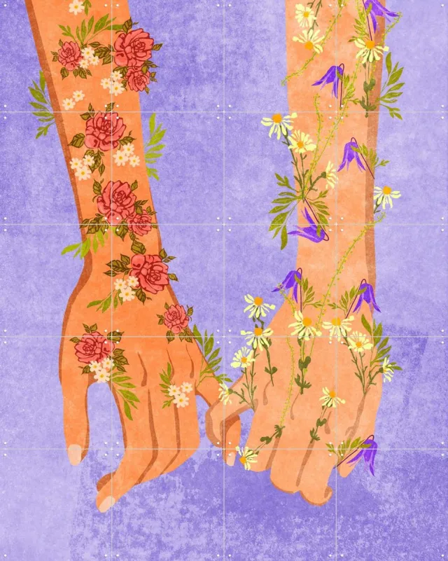 IXXI Holding Hands, Raissa Oltmanns - 80 x 100 cm - Grote wanddecoratie en posters - Digitale Kunst, Illustraties, Grafisch Ontwerp, Woonkamer Paars