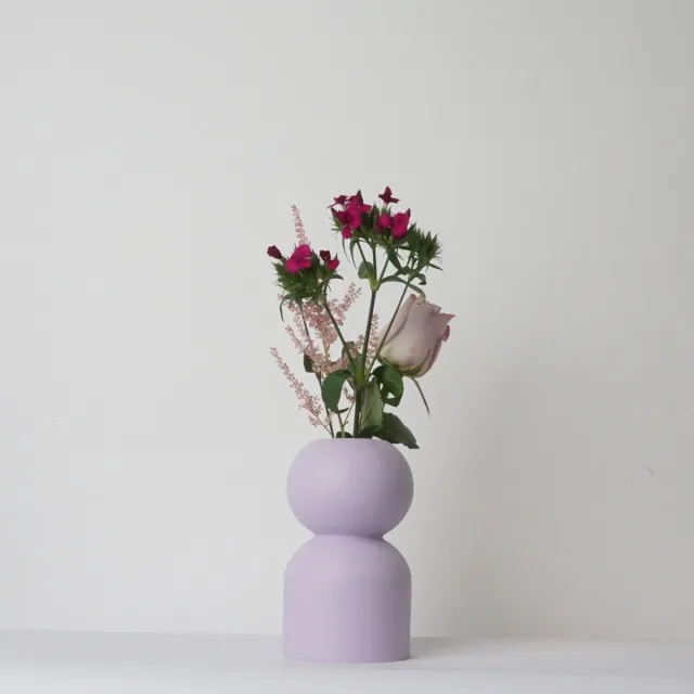 LEMON LILY Houten Vaas 'Low' – Lila – Ø 8,5 × 14 cm – Inclusief Glazen Buisje – Handgemaakt Design vaas Lilac