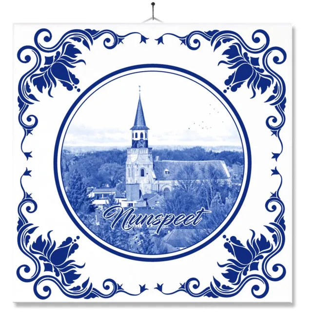 MC Living Tegel Met Opdruk | Nunspeet | Delft Blauw | Cadeau | Inclusief Geschenkdoos | Standaard | Ophangsysteem Ontwerp 2