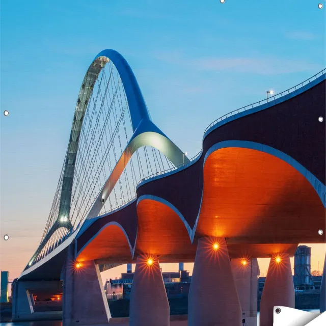 Gards Tuinposter Oversteek Brug in Nijmegen - 120x120 cm - Tuindoek - Tuindecoratie - Wanddecoratie buiten - Tuinschilderij Multikleur