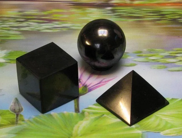 Alphasur Shungiet geschenk set bol+piramide+kubus 4 cm Zwart