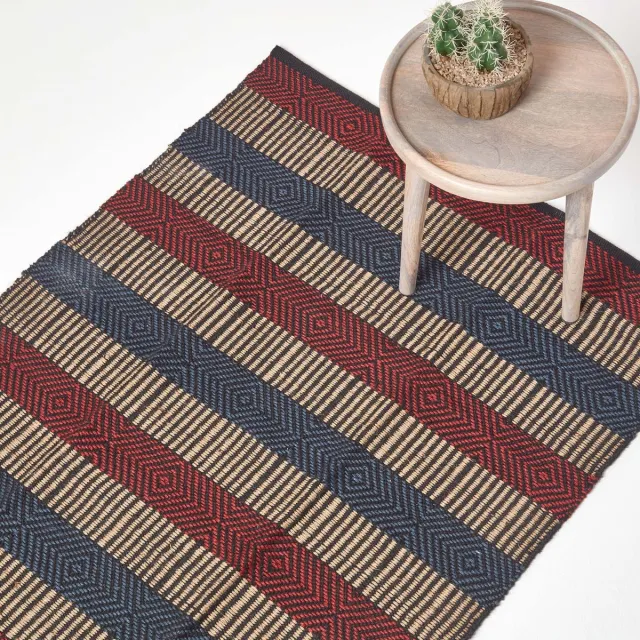 Homescapes Handgeweven veelkleurig gestreept jute vloerkleed met geometrisch patroon 120 x 180 cm Rood/Blauw/Zwart/Naturel in een geometrisch diamantstreepdessin