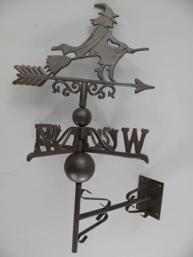 MadDeco gietijzeren - windwijzer - windvaan - heks - bruin