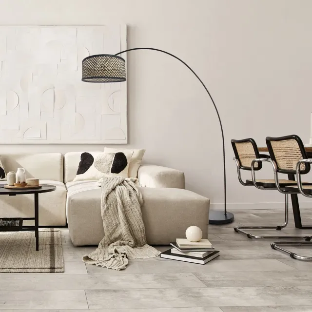 Mexlite Vloerlampen Solva 3739ZW trendy zwart bamboe en metaal 185 cm hoogte en 165 cm reikwijdte voor binnengebruik - Mexlite Beige / Zwart