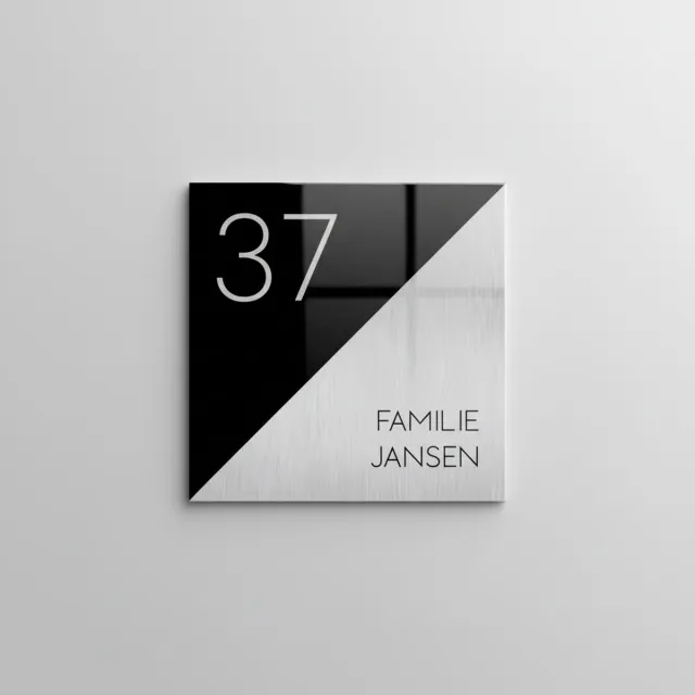 Nevolis Gepersonaliseerde Moderne Huisnummer Keramische Tegel met Familienaam – Stijlvolle Adres Wanddecoratie – 15 x 15 cm Multi Color