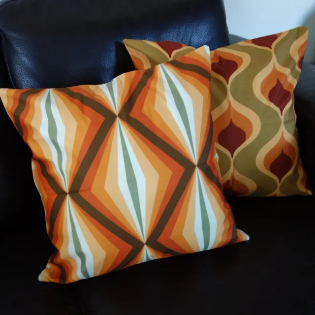 De Kussenkraam Kussenhoezen - Retro Groovy kussenhoes set van 2 - Formaat 45 x 45 cm - Exclusief binnenkussen oranje rood olijfgroen multi