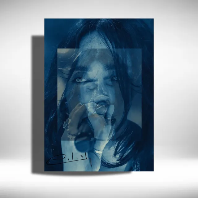 Luxe poster Billie Eilish - Metalen Poster - Hit Me Hard And Soft - 2025 - 30x40cm Blauw