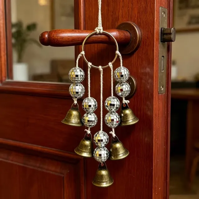 SNQ Kerst Windgong met Glazen Spiegelballen en Belletjes - IJzeren Ring Model - 36 cm - Feestelijke Hangdecoratie voor Binnen en Buiten