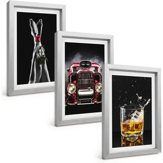 TULUP 4-Delige Schilderij Set - Vrouwenbenen met roos, oude auto, glas whisky - 20 x 30 cm - Stijlvolle Muurdecoratie - Slaapkamer Zilveren lijst