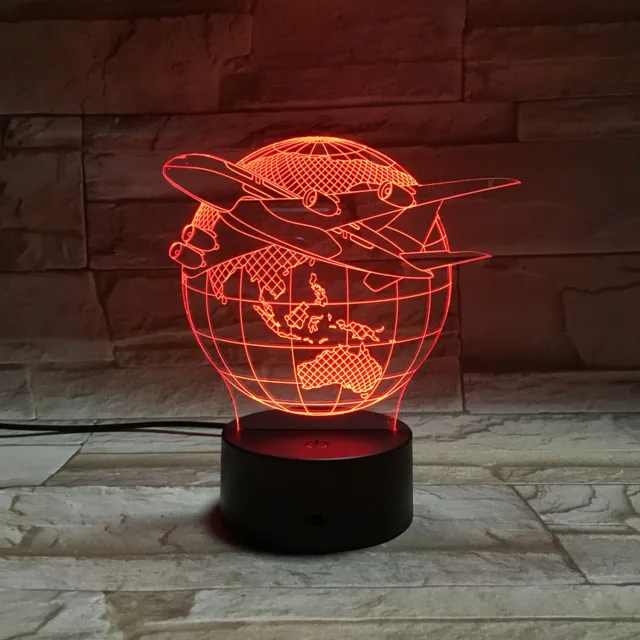 MC Living 3D Led Lamp Met Gravering - RGB 7 Kleuren - Wereldbol Met Vliegtuig